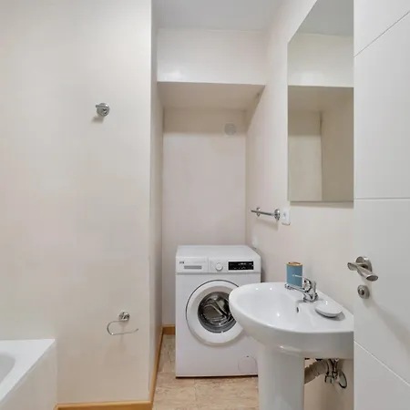 Appartement Flores 1a *